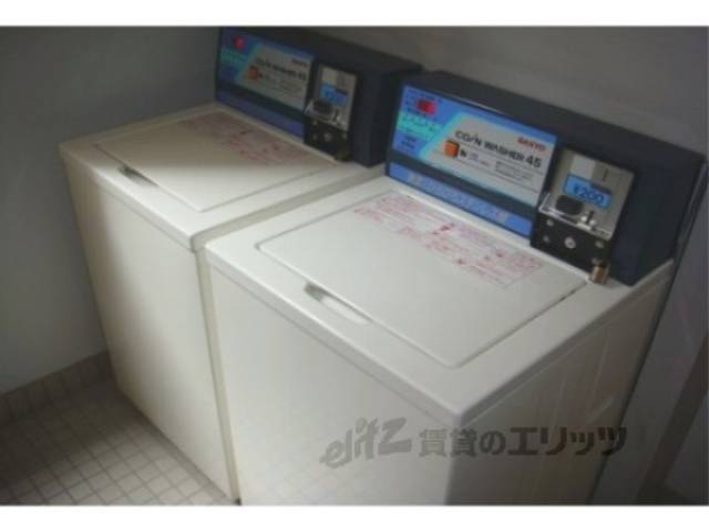 コインランドリー