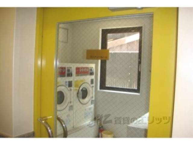 コインランドリー
