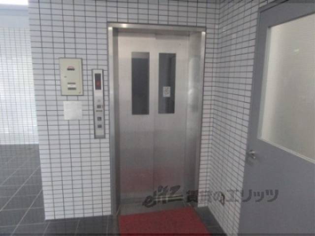 エレベーター