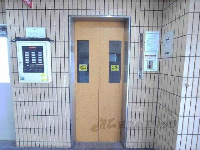 エレベーター