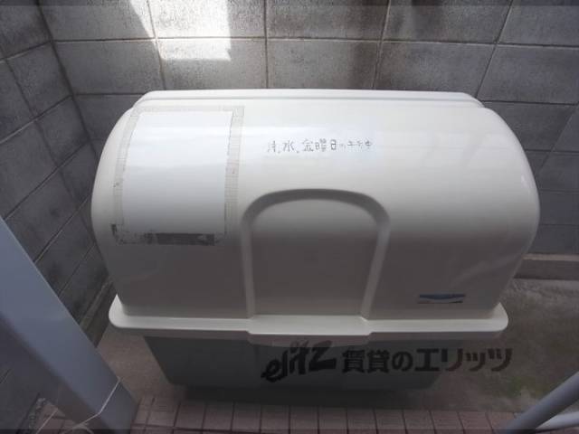 ごみ捨て場