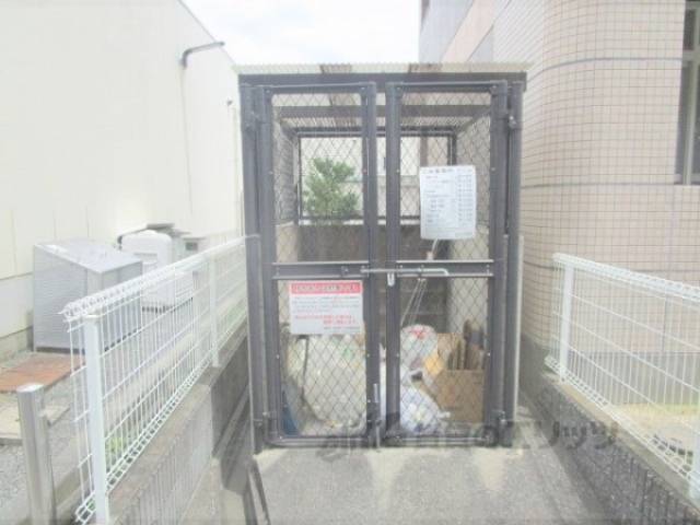 ゴミ置き場