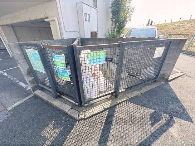 ゴミ置き場