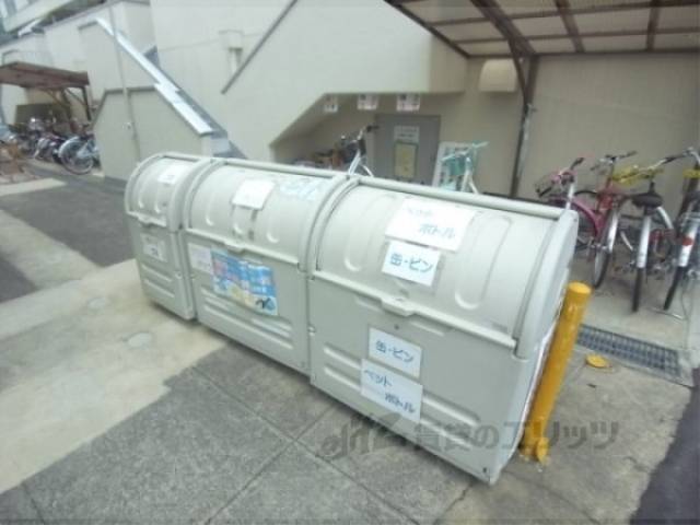 ゴミ置き場