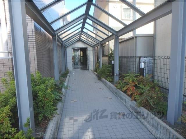 エントランス　ゴミ捨て場