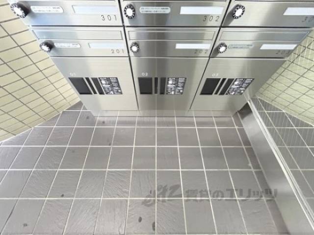 宅配ボックス
