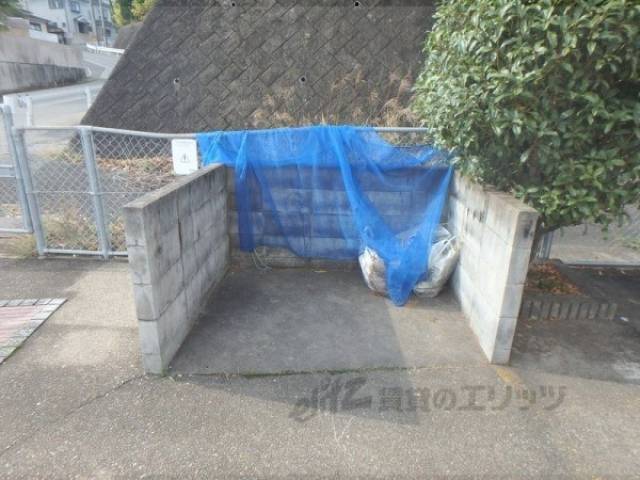 ゴミ捨て場