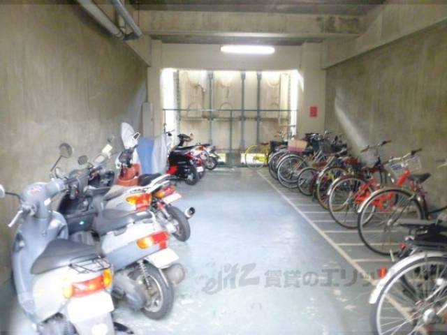 駐輪場