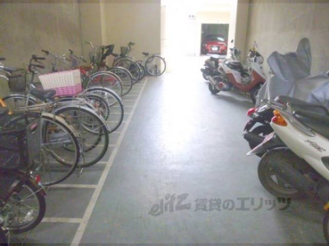 駐輪場