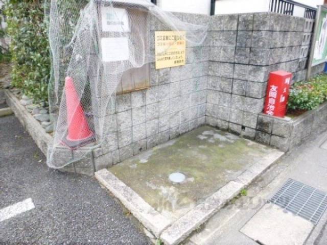 ゴミ捨て場