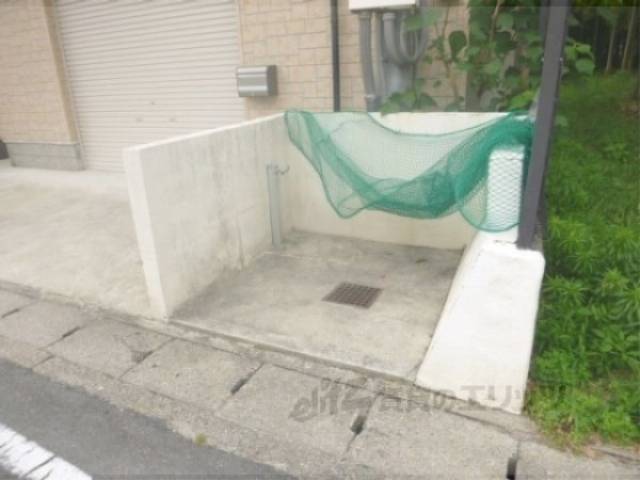 ゴミ置き場