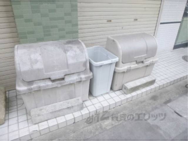 ゴミ置き場