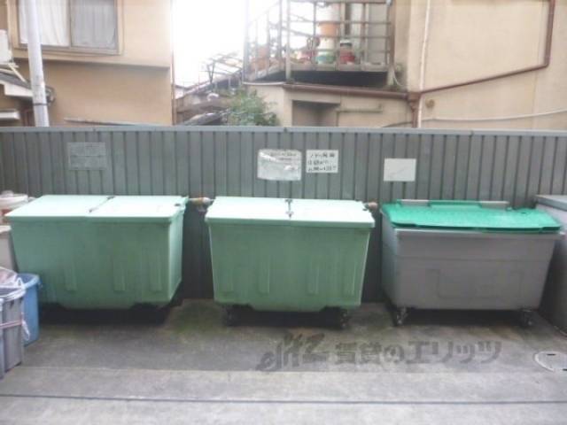 ゴミ置き場