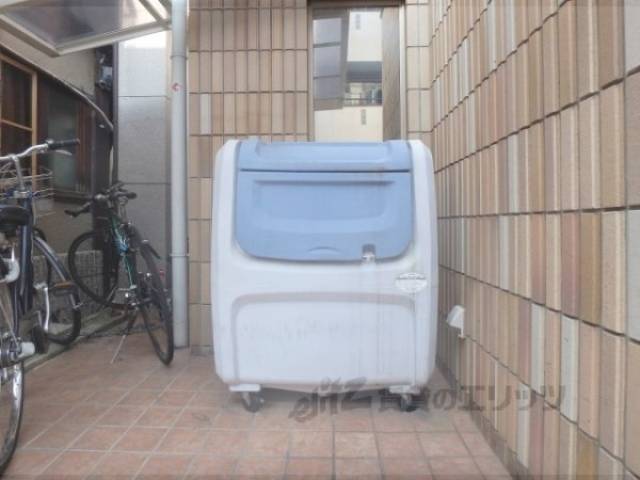 ゴミ置き場