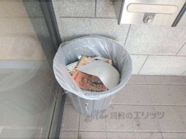 チラシ用ゴミ箱