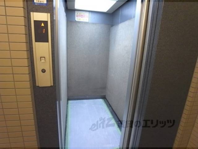 エレベーター
