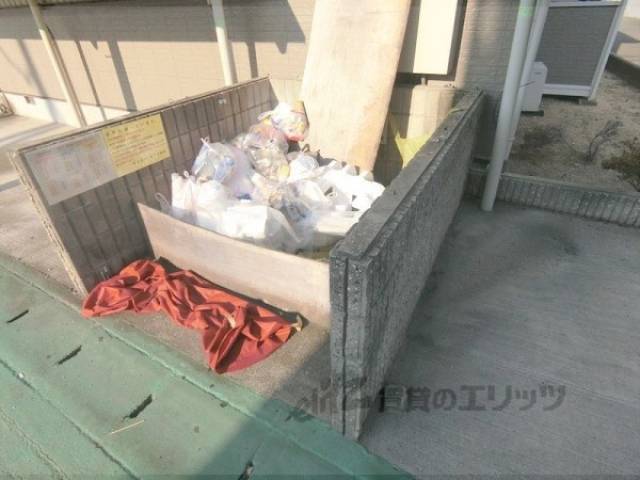ゴミ置き場