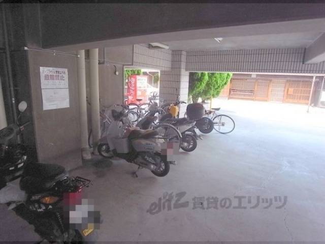 駐輪場