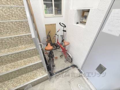 駐輪場　駐輪場？