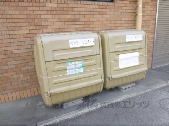 ゴミボックス