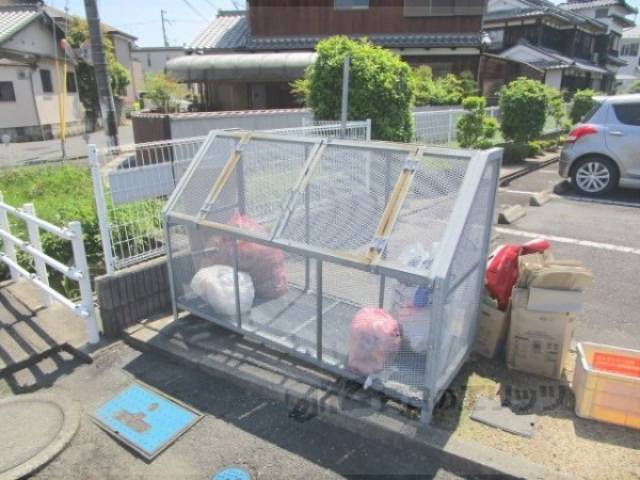ゴミ置き場