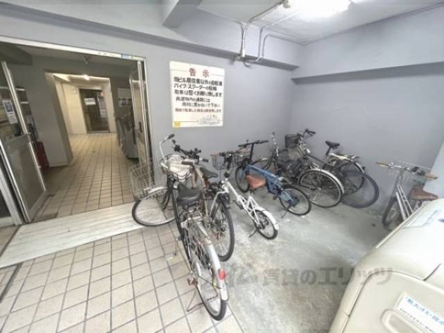 駐輪場