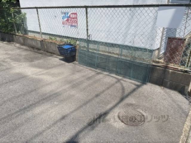 ゴミ置き場