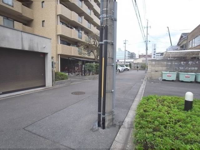 前面道路　北側