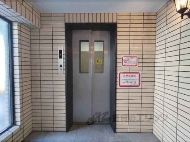 エレベーター