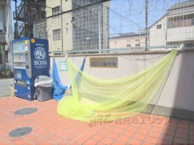 ゴミ置き場