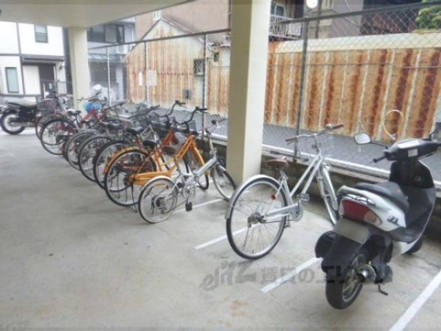 駐輪場