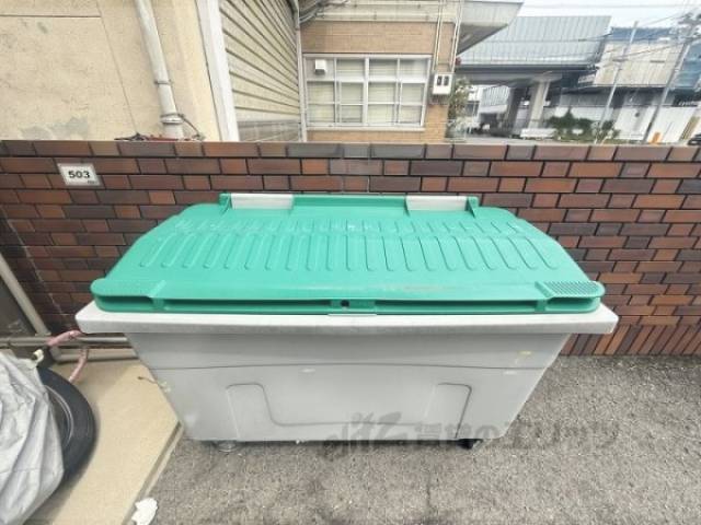 ゴミ置き場