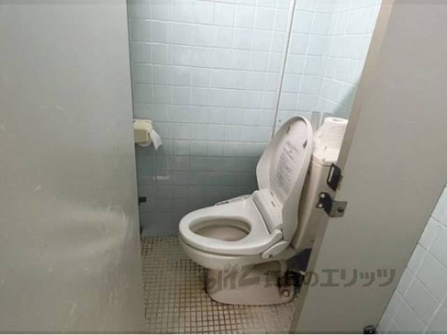 女性用トイレ