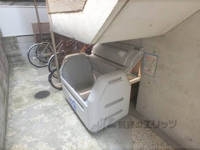 ゴミボックス