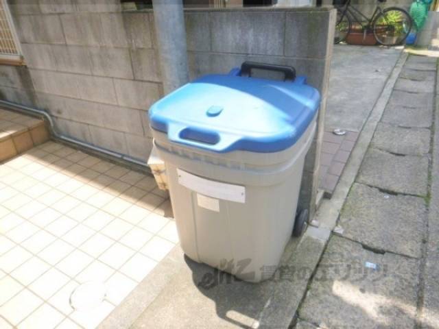 ごみボックス
