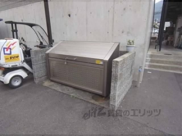 ゴミ置き場