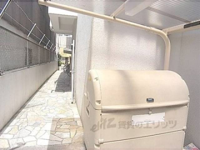 ゴミ置き場　ゴミボックス