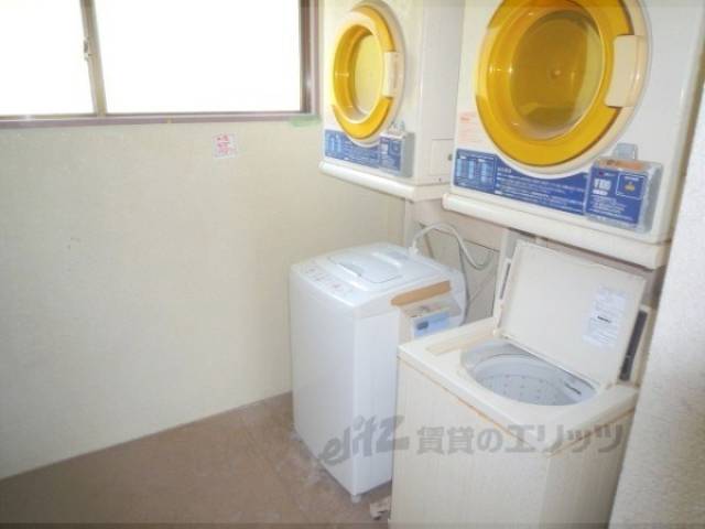 コインランドリー