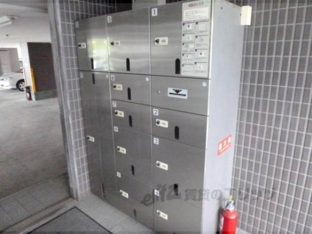 宅配ボックス