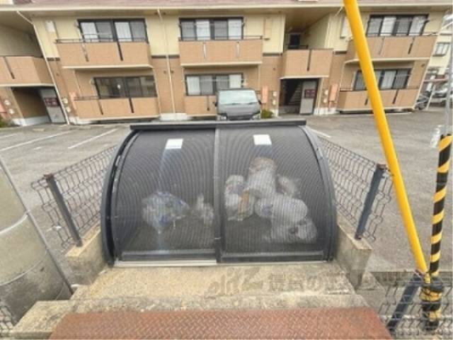 ゴミ置き場