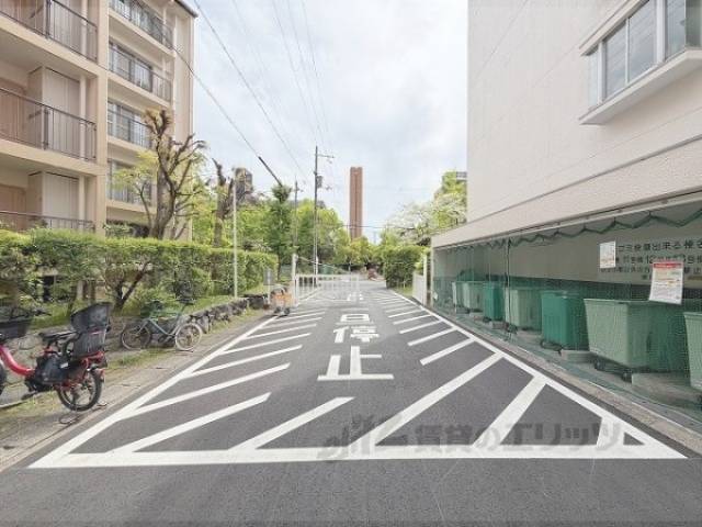エントランス　入口ゲート