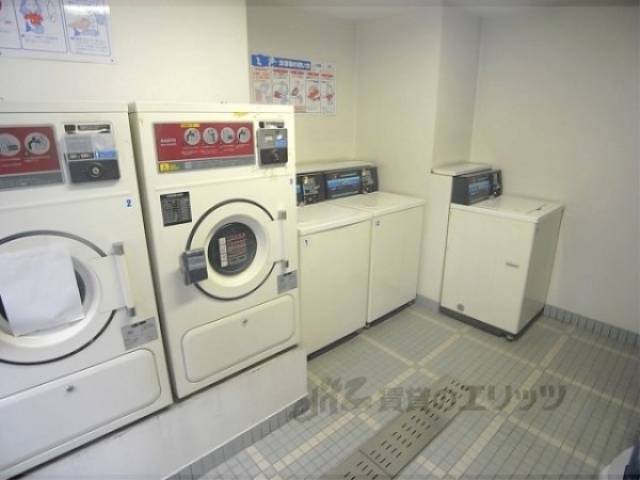 コインランドリー