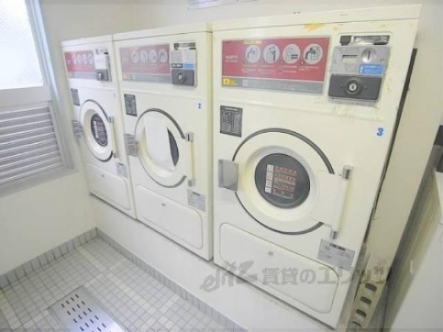 コインランドリー