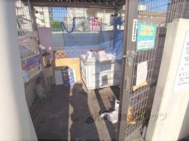 ゴミ置き場