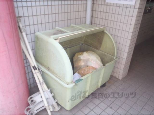 ゴミ箱