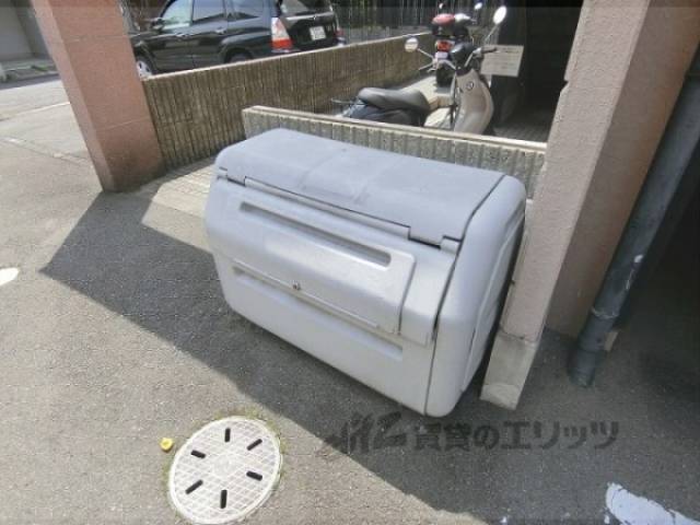 ゴミ置き場
