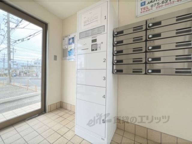 宅配ボックス
