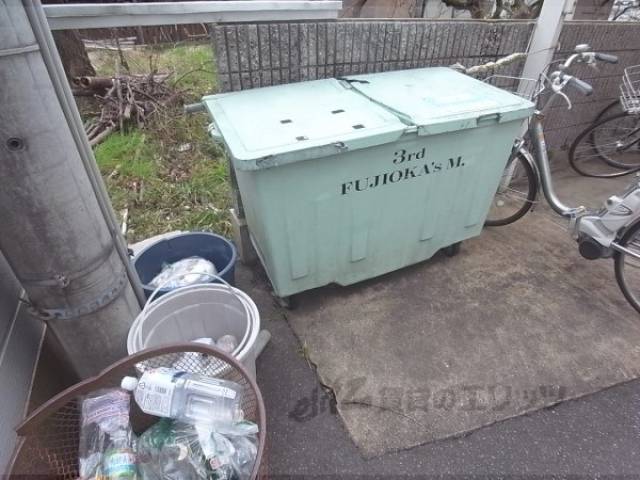 ごみボックス