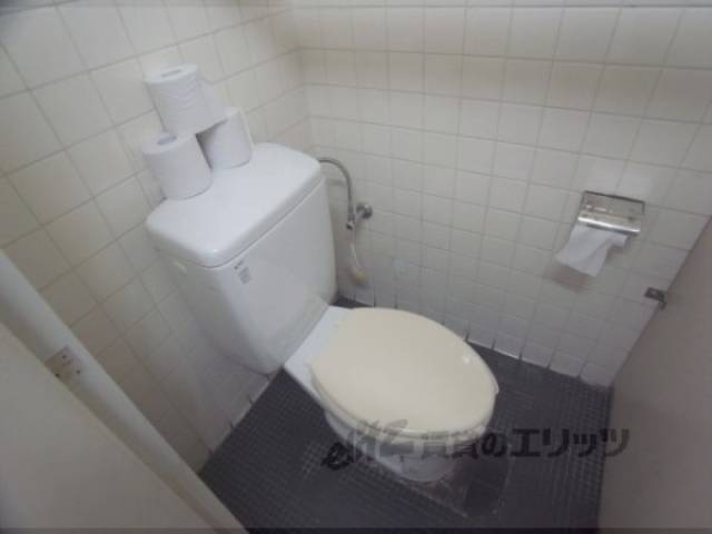 共用トイレ（2階）