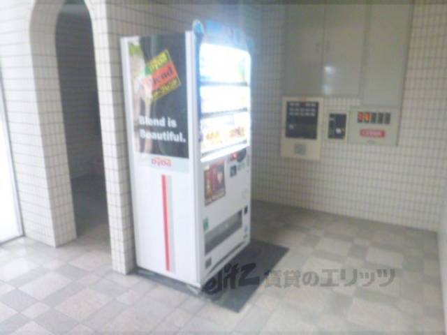 エントランス　自動販売機有